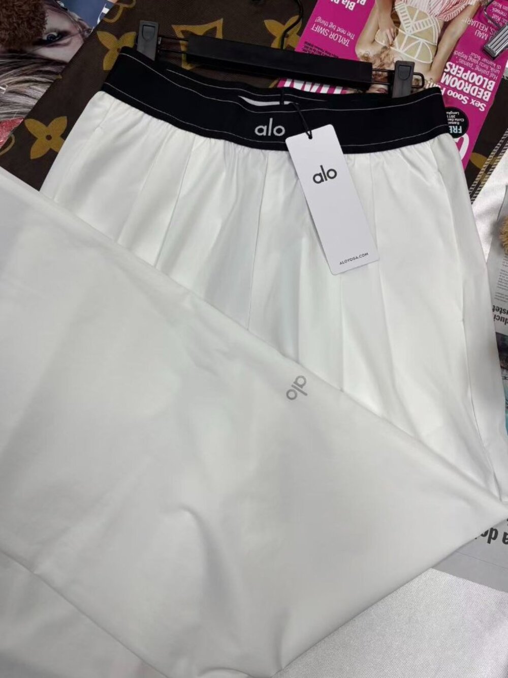 🆕Alo Yoga Suit Up Trouser White Regular Size 📦 Everyday Wear